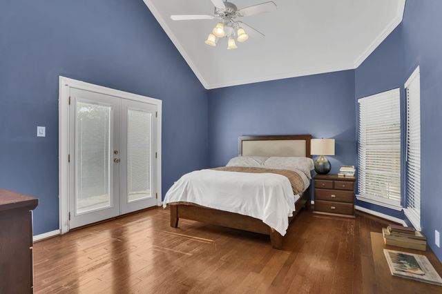 2630 Lakeforest Court, Dallas, TX 75214