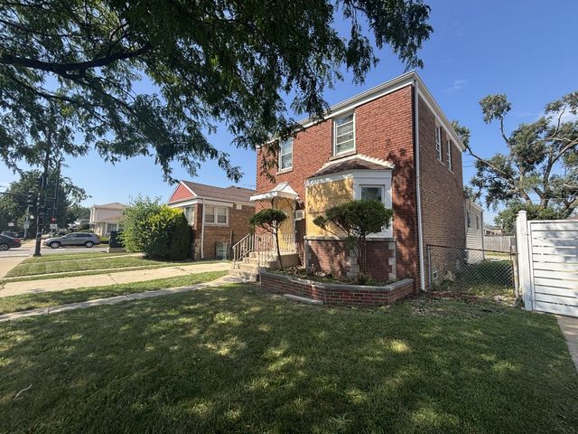 2752 W 83rd Street, Chicago, IL 60652