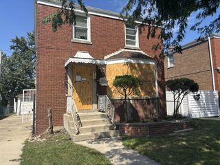 2752 W 83rd Street, Chicago, IL 60652