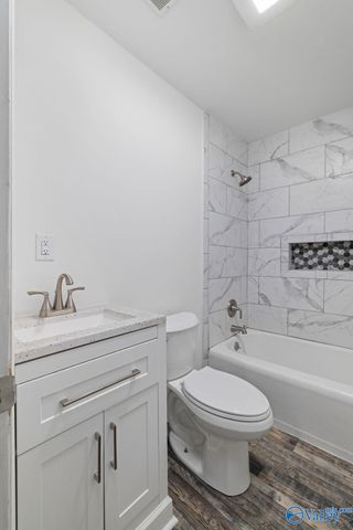1824 Oakwood Avenue NE, Huntsville, AL 35811