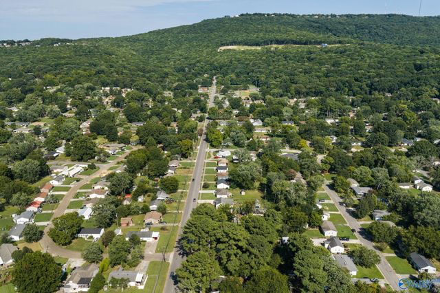 1824 Oakwood Avenue NE, Huntsville, AL 35811