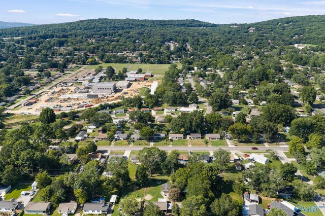1824 Oakwood Avenue NE, Huntsville, AL 35811