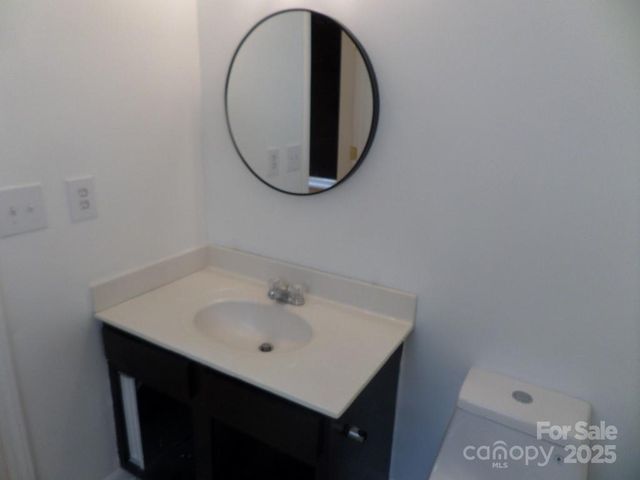 3216 Lasalle Street, Charlotte, NC 28216