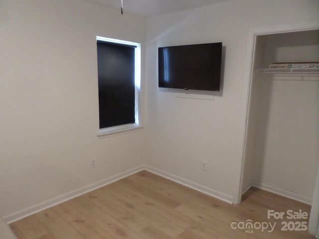 3216 Lasalle Street, Charlotte, NC 28216