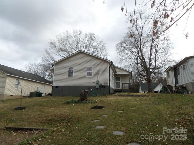 3216 Lasalle Street, Charlotte, NC 28216