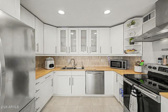 324 W SANTA CRUZ Drive, Tempe, AZ 85282