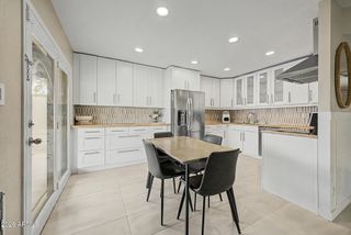 324 W SANTA CRUZ Drive, Tempe, AZ 85282
