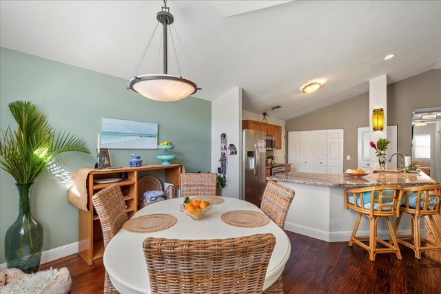 220 Oluea Cir, Kihei, HI 96753