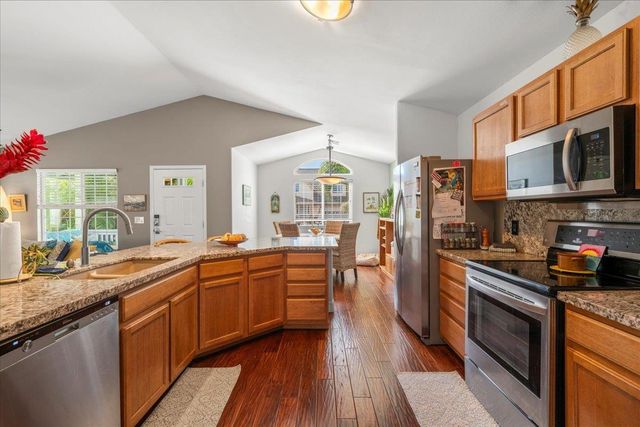 220 Oluea Cir, Kihei, HI 96753