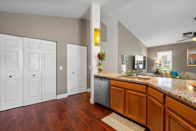 220 Oluea Cir, Kihei, HI 96753