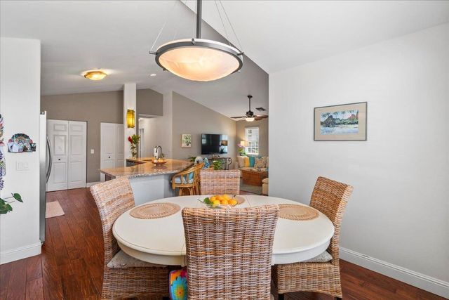 220 Oluea Cir, Kihei, HI 96753