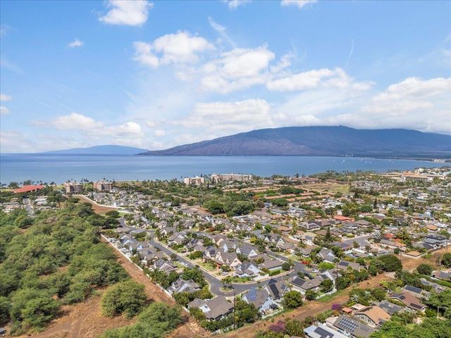 220 Oluea Cir, Kihei, HI 96753