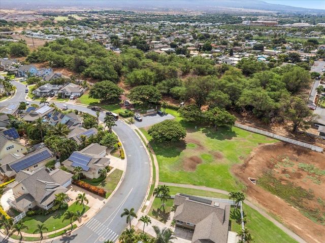 220 Oluea Cir, Kihei, HI 96753