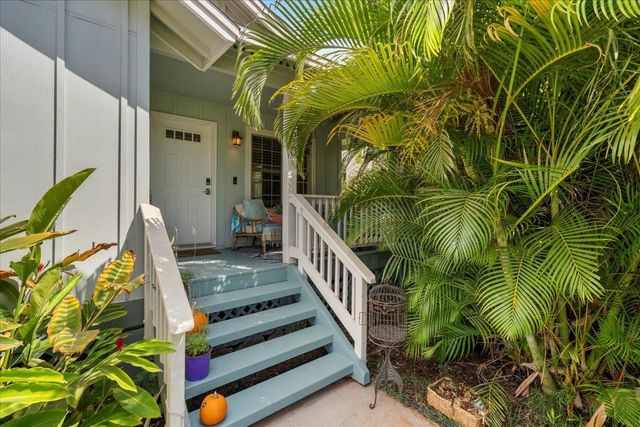 220 Oluea Cir, Kihei, HI 96753