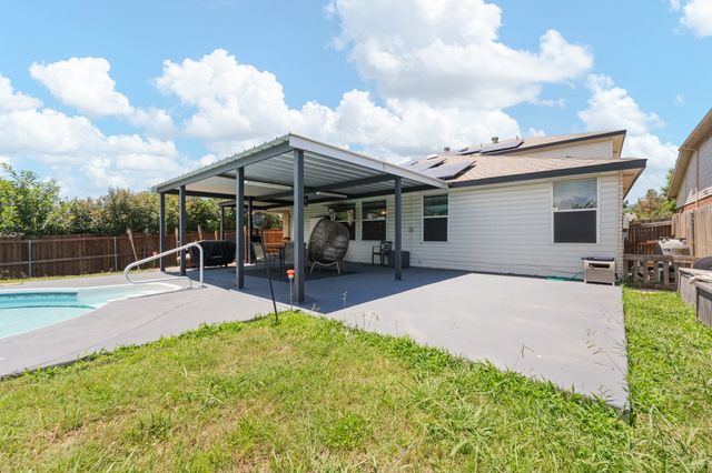 1208 Scarlet Sage Parkway, Burleson, TX 76028