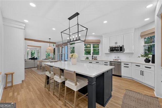 110 Valley Summit Court, Roswell, GA 30075