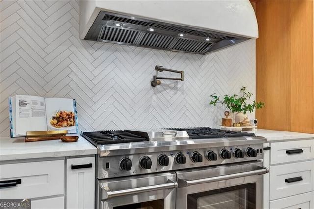 110 Valley Summit Court, Roswell, GA 30075