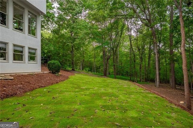 110 Valley Summit Court, Roswell, GA 30075