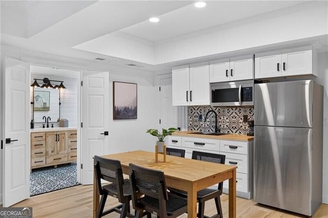 110 Valley Summit Court, Roswell, GA 30075