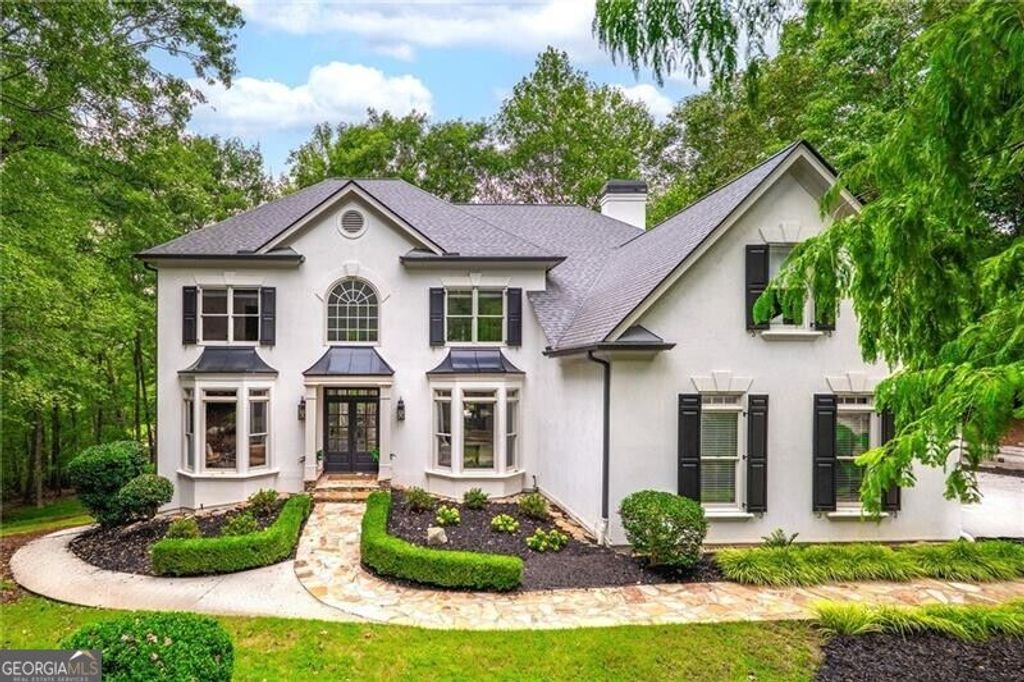 110 Valley Summit Court, Roswell, GA 30075