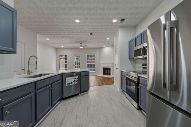 20 Pine Canyon Drive SW 13, Atlanta, GA 30331