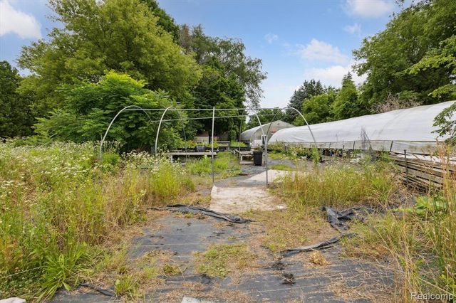 9063 N Clio Road, Clio, MI 48420