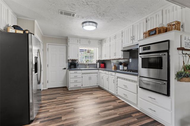 102 Creek Drive, Whitney, TX 76692