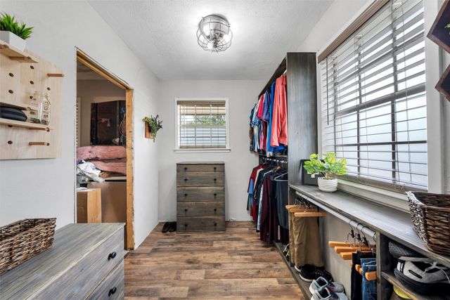 102 Creek Drive, Whitney, TX 76692