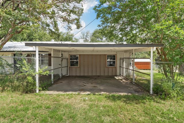 102 Creek Drive, Whitney, TX 76692