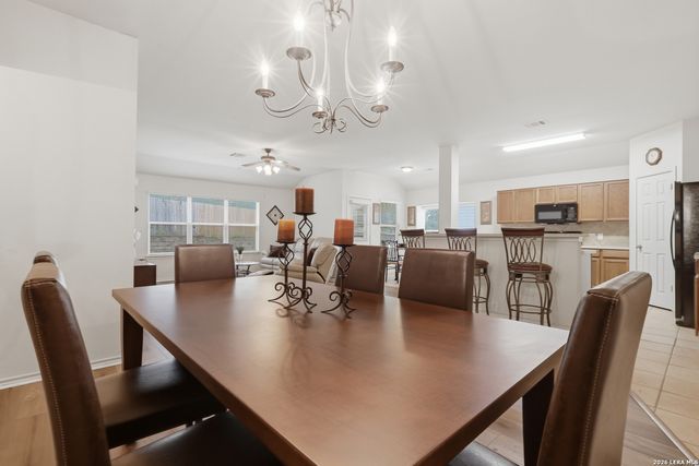 15623 HASTINGS PARK, Selma, TX 78154