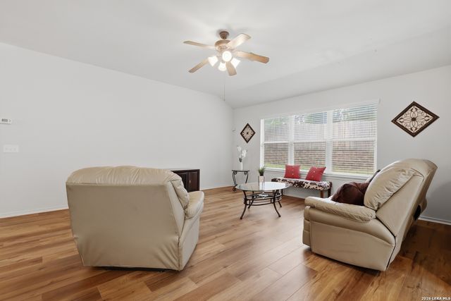 15623 HASTINGS PARK, Selma, TX 78154