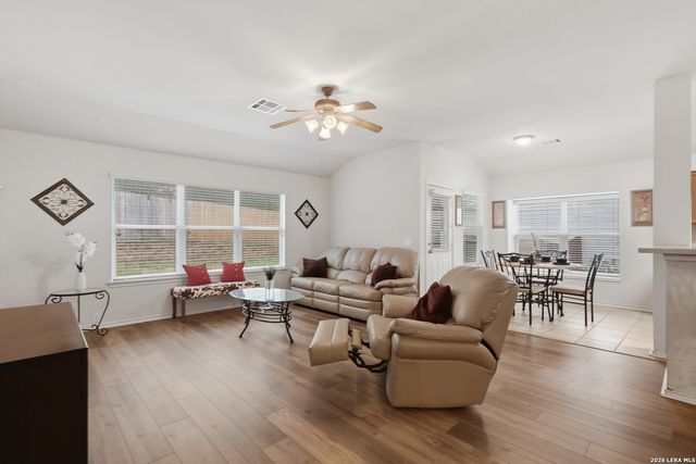 15623 HASTINGS PARK, Selma, TX 78154