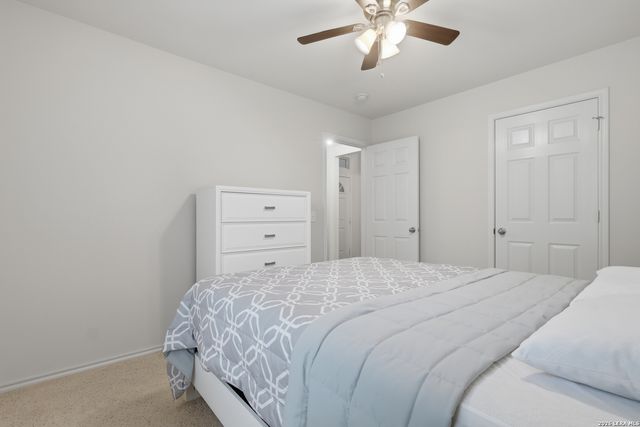 15623 HASTINGS PARK, Selma, TX 78154