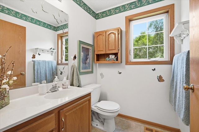 6079 Courtly Alcove B, Woodbury, MN 55125
