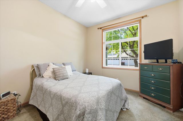 6079 Courtly Alcove B, Woodbury, MN 55125