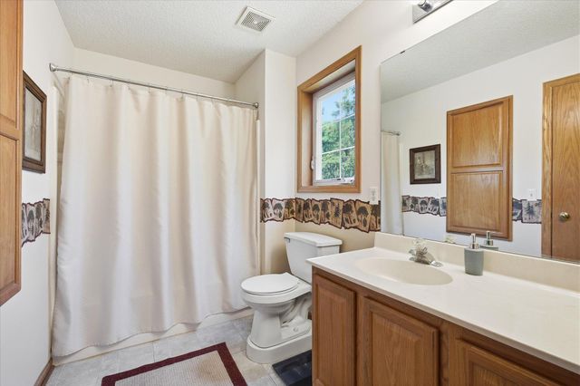 6079 Courtly Alcove B, Woodbury, MN 55125