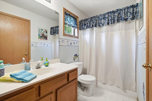 6079 Courtly Alcove B, Woodbury, MN 55125