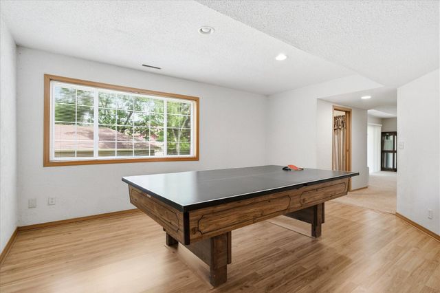 6079 Courtly Alcove B, Woodbury, MN 55125