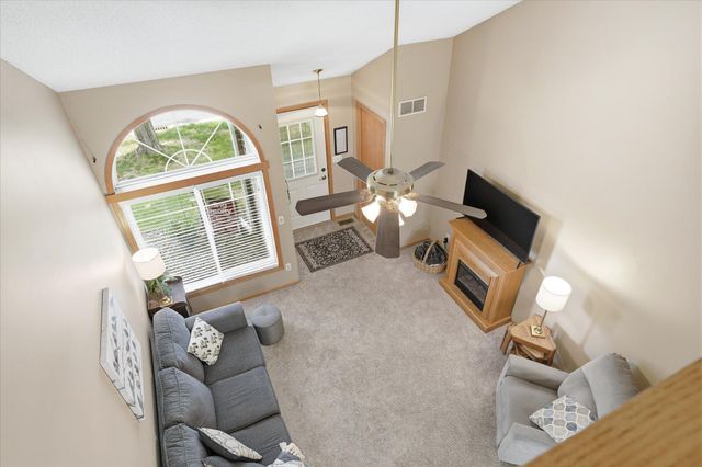 6079 Courtly Alcove B, Woodbury, MN 55125
