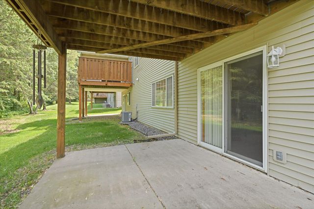6079 Courtly Alcove B, Woodbury, MN 55125