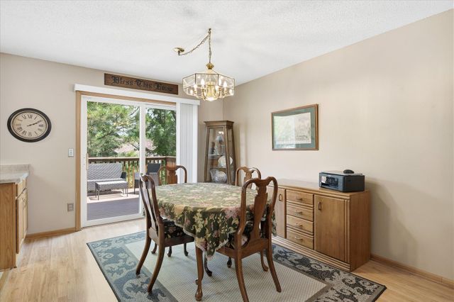 6079 Courtly Alcove B, Woodbury, MN 55125