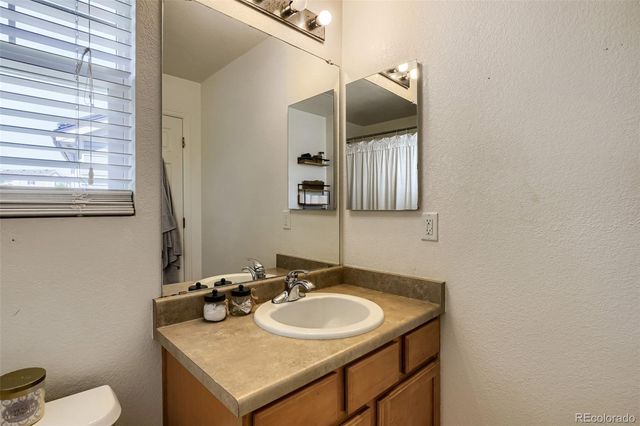 4835 S Eaton Park Way, Aurora, CO 80016