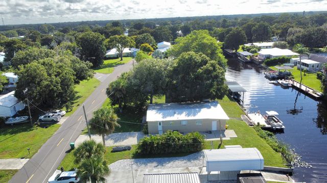 2612 SE 29th Street, Okeechobee, FL 34974