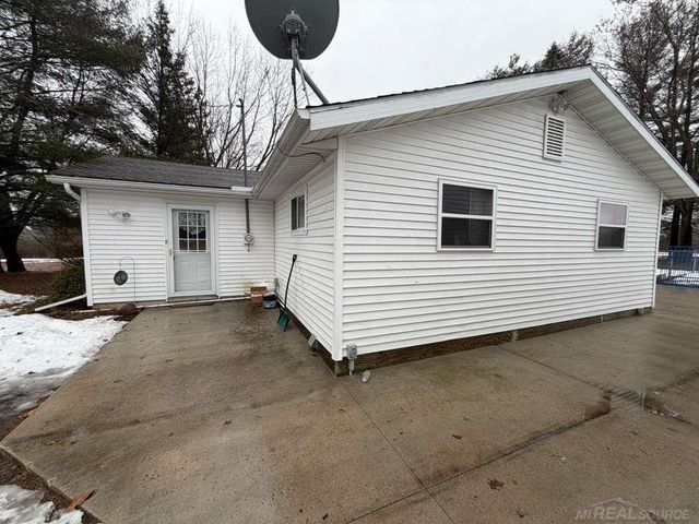 2161 N Bringold Avenue, Greenwood Twp, MI 48625