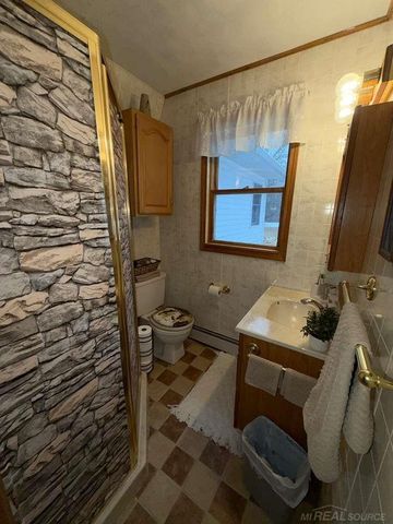 2161 N Bringold Avenue, Greenwood Twp, MI 48625