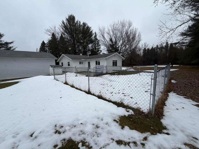 2161 N Bringold Avenue, Greenwood Twp, MI 48625