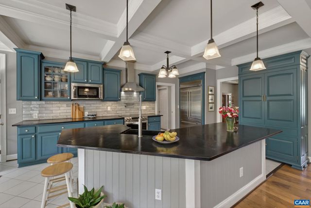 65 BLUE RIDGE TER, Zion Crossroads, VA 22942
