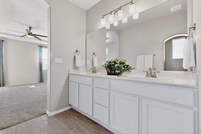 2304 Melon Ridge Loop NE, Rio Rancho, NM 87144