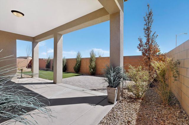2304 Melon Ridge Loop NE, Rio Rancho, NM 87144