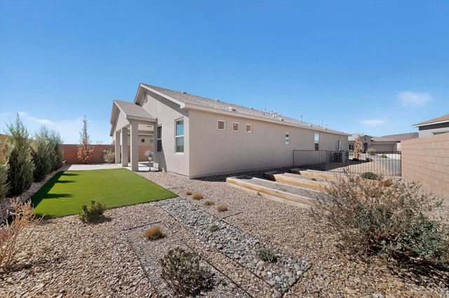 2304 Melon Ridge Loop NE, Rio Rancho, NM 87144
